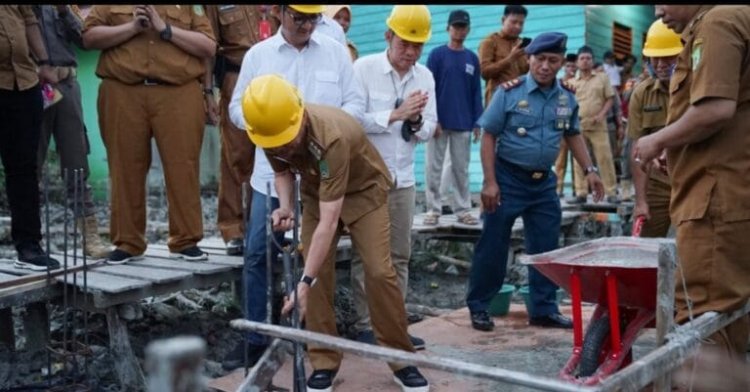 Sumbangan Donatur, Afrizal Sintong Letak Batu Pertama Pembangunan SDN 001 Dan SMPN 003 Sinaboi