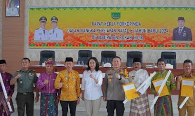 Pimpinan Rapat Persiapan Nataru, Bupati Rohil Imbau Jaga Kerukunan