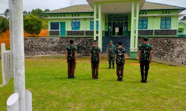 Tingkatkan Rasa Cinta Tanah Air, Babinsa Koramil 1204-17/Nanga Taman Latih PBB Kepada Anak Saka Wira Kartika