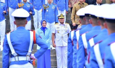 "Peduli pada Aspek Pendidikan, Kepala Staf Angkatan Laut (Kasal) Hadiri Peresmian Gedung Graha Utama Akademi Militer Magelang"