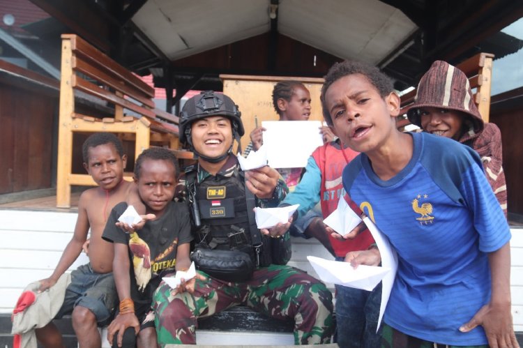 Filosofi Hidup "Perahu Kertas" ala Tri Dharma, Buat Bocah Papua Semangat Raih Cita-cita