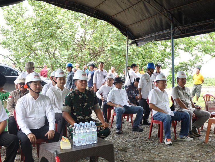 Danrem 132/Tdl Turut Hadiri Acara Peletakan Batu Pertama Proyek Pembangunan Infrastruktur PT. Batujaya Bersama Sejahtera