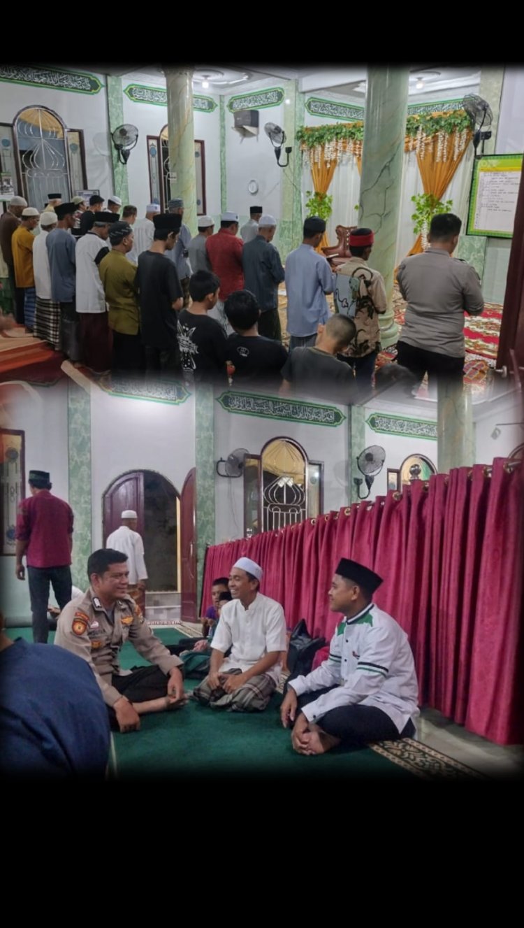 Personel Polsek KSKP Mengajak Jamaah Surau Al-Hidayah untuk Sosialisasi Pemilu Damai dan Sukseskan Pemilu 2024