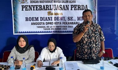 "Penyebarluasan Perda 14 Tahun 2018, Roem Diani Dewi Melakukan Sosialisasi dan Pertemuan (Sosper)"