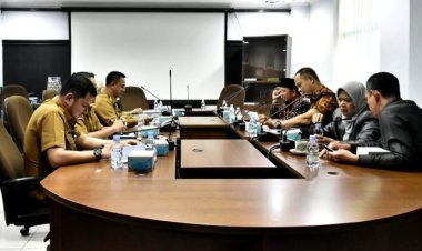 Komisi IV DPRD Melakukan Hearing dengan Balitbang untuk Membahas Rancangan Anggaran Pendapatan dan Belanja Daerah (R-APBD) 2024