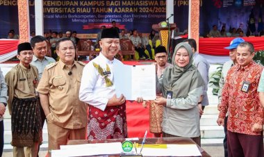 Pemko Pekanbaru Hibahkan Aset Lahan untuk Fakultas Kedokteran UNRI dalam Acara PKKMB