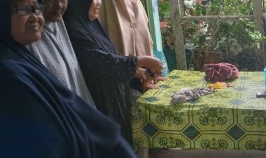 PT. Palm Lestari Makmur Bagikan Sembako untuk Lansia dan Yatim di Indragiri Hulu