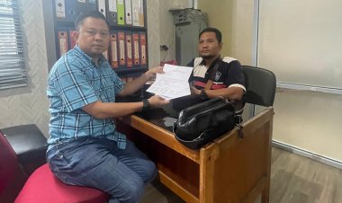 Ribuan Massa Kepung Polda Riau: Tuntut Kapolda Dicopot dan Klarifikasi Hoaks Pilkada 2024