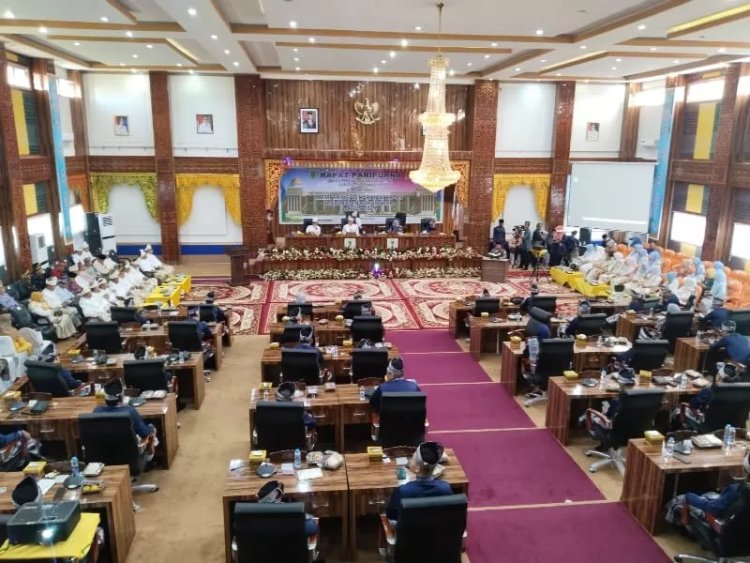 Paripurna Istimewa Hari Jadi ke-25 Kabupaten Rohil di DPRD Rokan Hilir