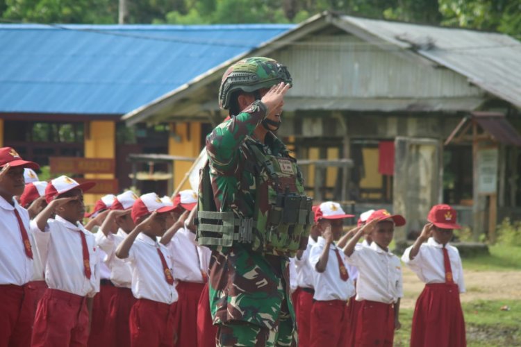 Warga Ayata dan Satgas Yonif 501 Kostrad Gelar Upacara Sumpah Pemuda 2024 di Papua Barat Daya