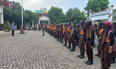 Koramil Nogosari Latih Disiplin Siswa SMKN 1