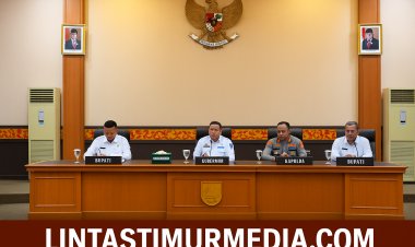 Gubernur Riau Terima AMMP Bahas Relokasi TNTN