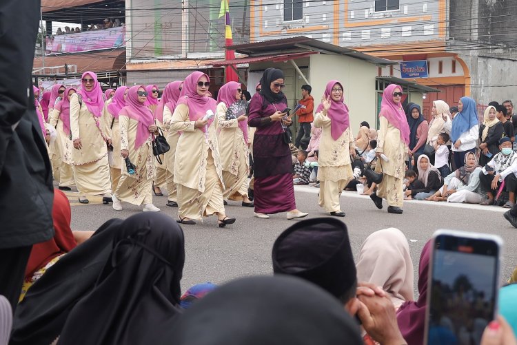 Siak Tampilkan Warisan Islam di Pawai MTQ Riau 2025