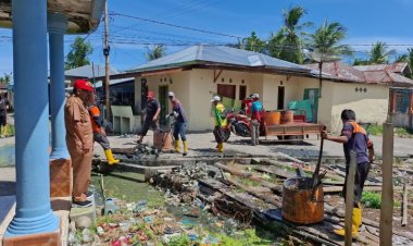 DLH Rohil Bersihkan Sampah & Normalisasi Drainase di Bagan Barat