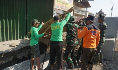 Gotong Royong Warga dan TNI Warnai TMMD ke-125 Surakarta