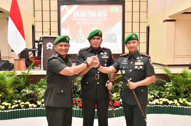Dua Dandim Korem 081/DSJ Resmi Berganti