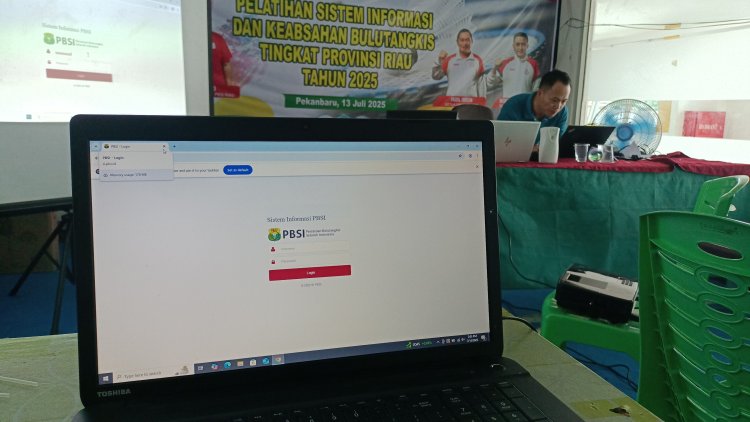 PBSI Pekanbaru Utus Dua Pengurus Ikuti Pelatihan SI PBSI Riau