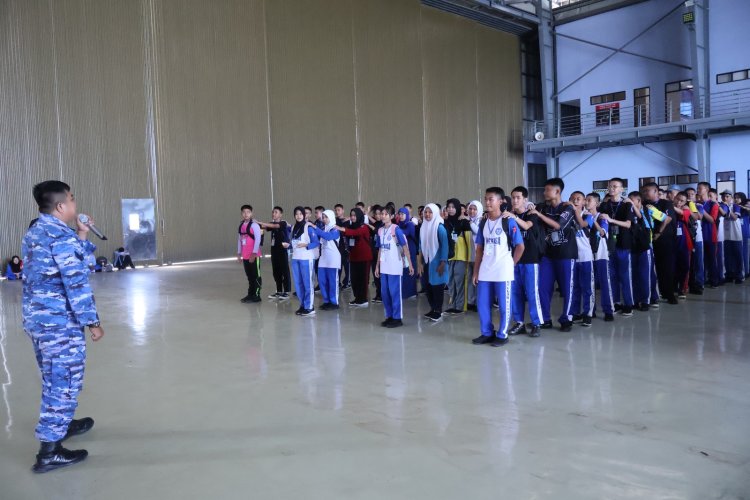 Lanud Sultan Hasanuddin Bekali Siswa SMA Angkasa Soal Karakter & Nasionalisme