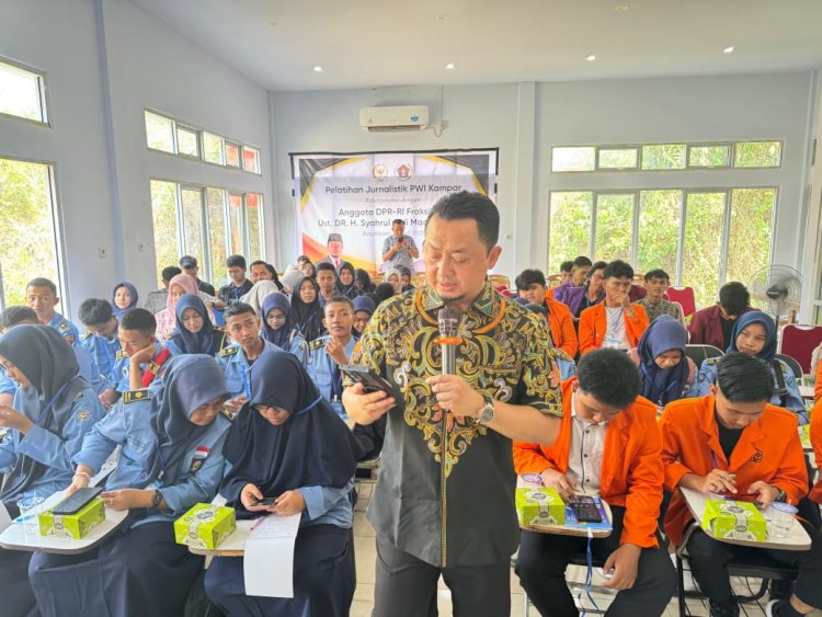 PWI Kampar dan DPR RI Gelar Pelatihan Jurnalistik untuk Pelajar