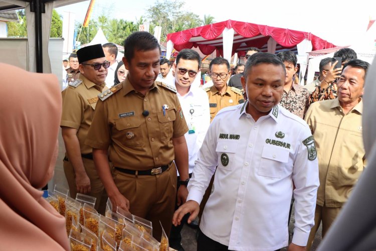 Gubri & Bupati Kampar Hadiri Launching Nasional Koperasi Merah Putih di XIII Koto Kampar