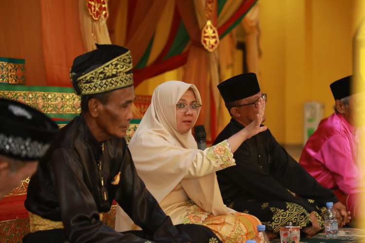 Bupati Afni Usulkan Foto Sultan Siak di Tiap Rumah dan Kantor