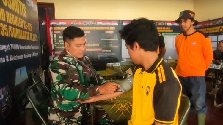 Tim Kesehatan TNI Satgas TMMD Ke-125 Kodim 0735/Surakarta Siaga 24 Jam, Layani Warga & Prajurit Tanpa Batas!
