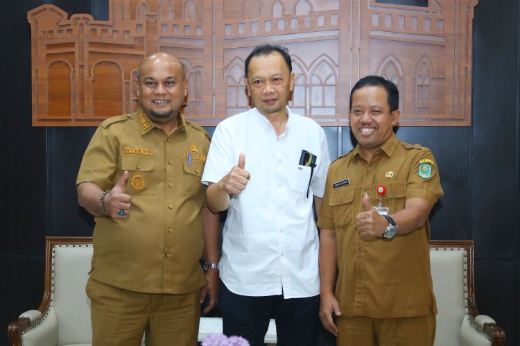 Wabup Siak Targetkan Pengelolaan Sampah 52% Tahun 2025