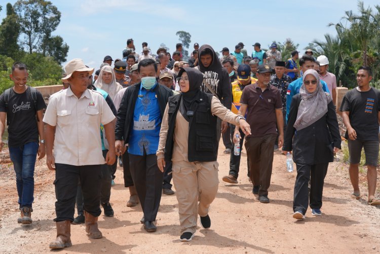 Bupati Afni Minta PT Triomas dan Warga Duduk Bersama Cari Solusi Konflik Lahan Siak