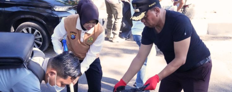 Bupati Kuansing Pimpin Gotong Royong Massal Usai Pacu Jalur 2025