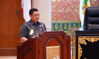 DPRD Riau Bahas Ranperda Keterbukaan Informasi Publik dan Ketahanan Keluarga