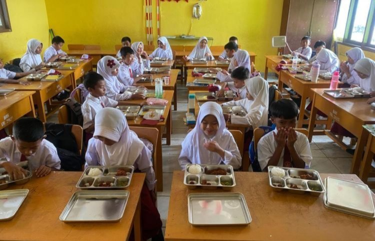 Dapur Makanan Bergizi Gratis Prabowo Dibuka di Tenayan Raya Pekanbaru