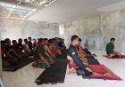 Satgas TMMD ke-128 Kodim 1801/Manokwari Sholat Jumat Bersama Warga
