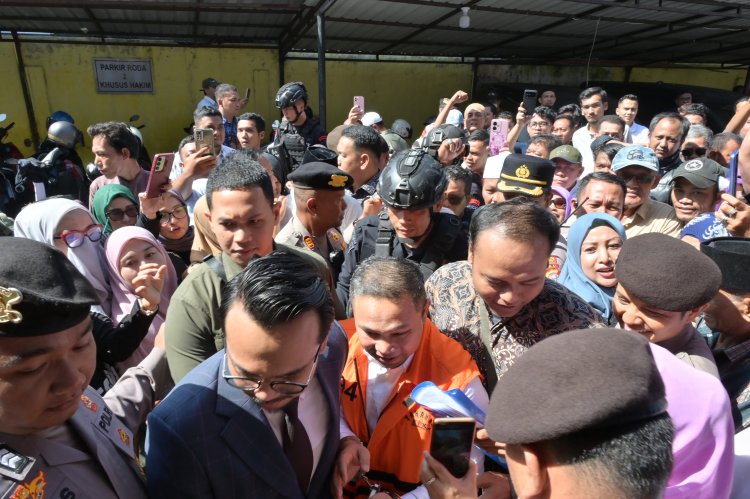 Abdul Wahid Bantah Tuduhan JPU: CCTV Rusak, Uang Rp52 Juta Bukan Terkait Perkara