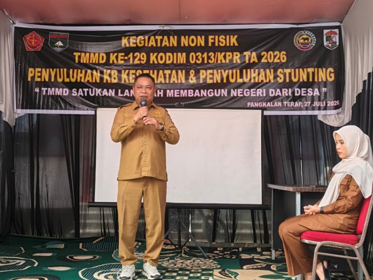 Cegah Stunting, Satgas TMMD Ke-129 Kodim 0313/KPR Dan Camat Berikan Penyuluhan KB Kesehatan di Pangkalan Terap